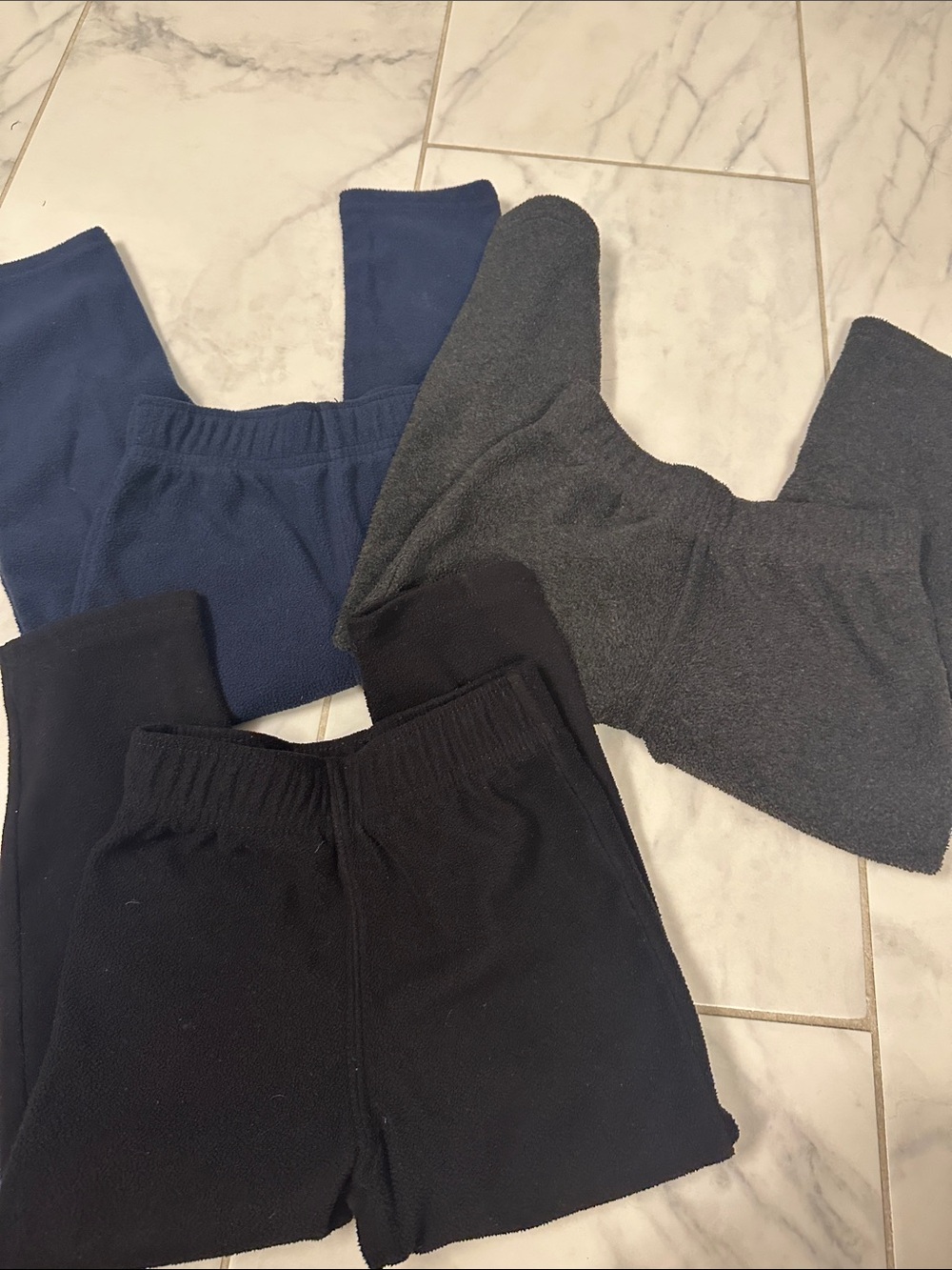 The Children’s Place size 4t Kids Fleece Bottoms - Blue, Gray, Black